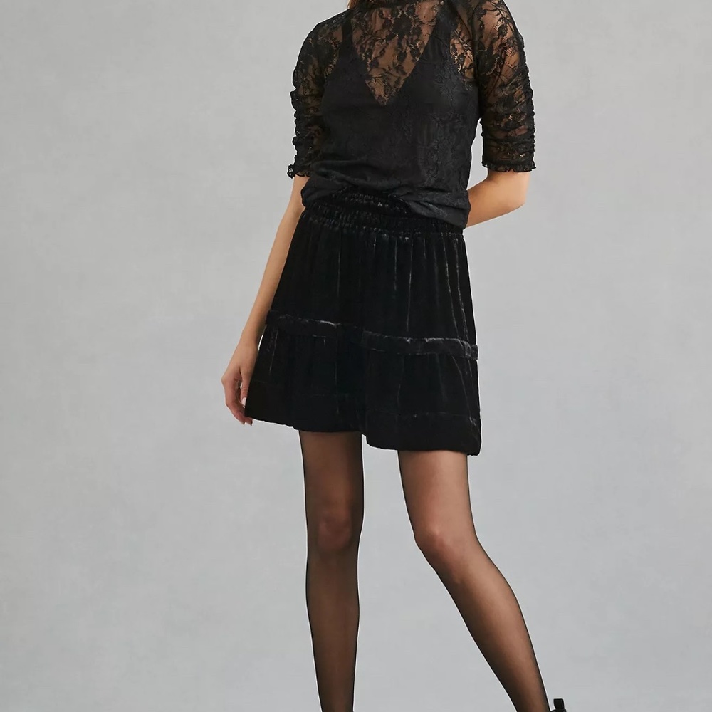 NWT Anthropologie Velvet Somerset Mini Skirt in Black (XXS)